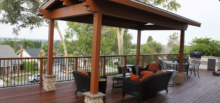 Hillside Decking Installation Contractor in Sylmar, CA